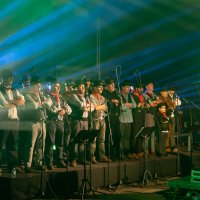 24/04/2026 | Vitorino e os Cantadores do Redondo | Concerto Comemorativo dos 52 anos do 25 de Abril