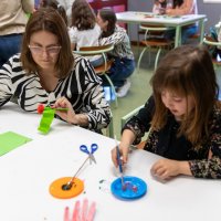 26/04/2025 | Liberdade em flor - Ateliê de expressão plástica | 51.º aniversário 25 de Abril